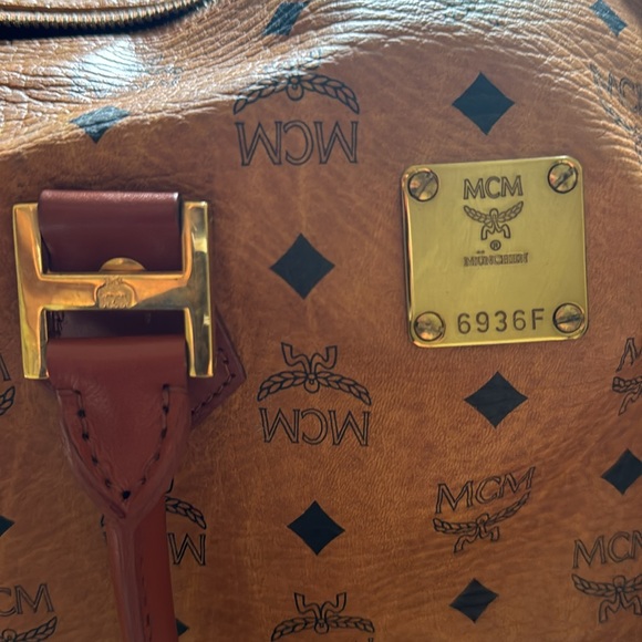 MCM Women's Cognac Leather Logo Tote Boston large, authentic , no strap - Picture 9 of 12